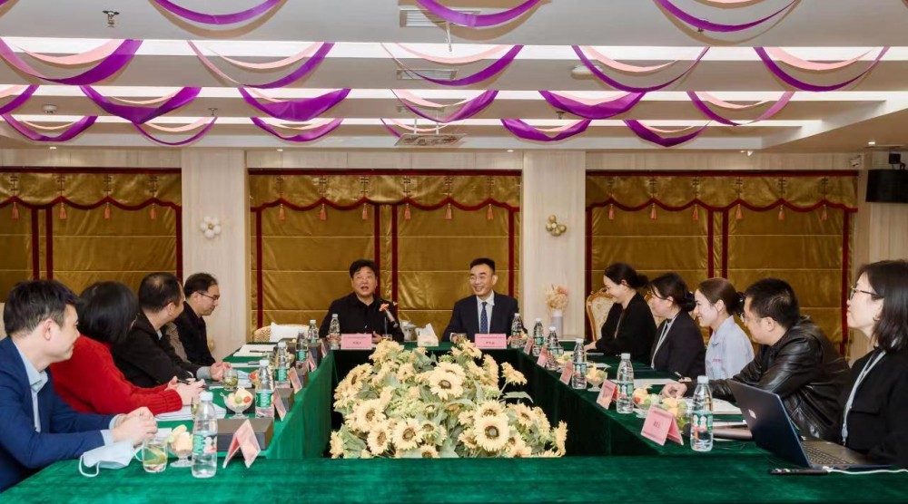 校企交流谈合作 访企拓岗促就业 校企交流谈合作 访企拓岗促就业